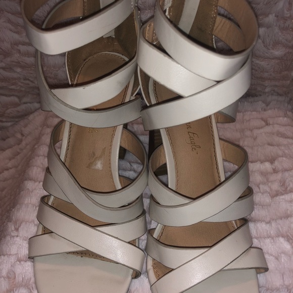 🌟American Eagle Off-White Block Heels🌟 - Picture 5 of 6